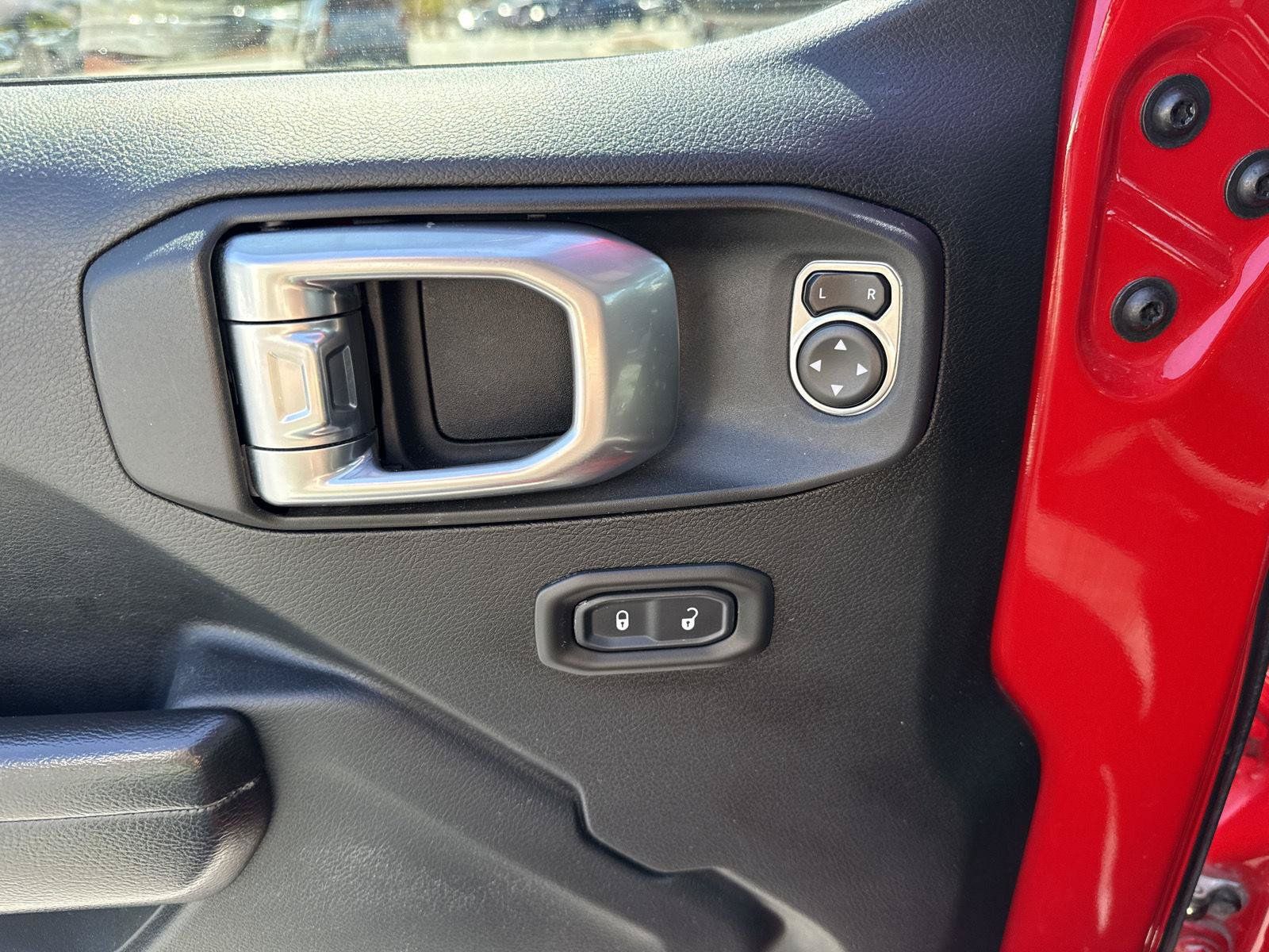 Used 2020 Jeep Wrangler Unlimited Sport S AWD/4WD image 15