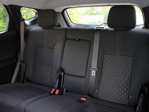 Used 2022 Chevrolet Blazer LT FWD image 16