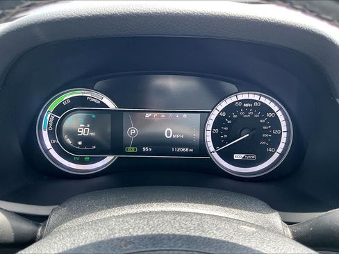 Used 2018 Kia Niro Touring FWD image 24