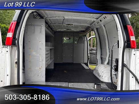 Used 2019 Chevrolet Express 3500 w/ Driver Convenience Package image 23