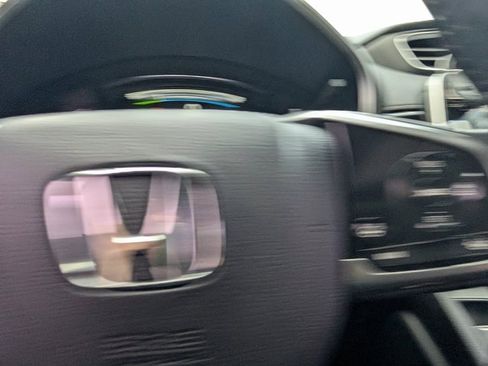 Used 2021 Honda CR-V Touring image 17