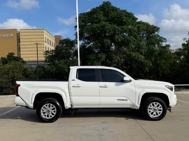 Used 2026 Toyota Tacoma SR5 AWD/4WD image 6
