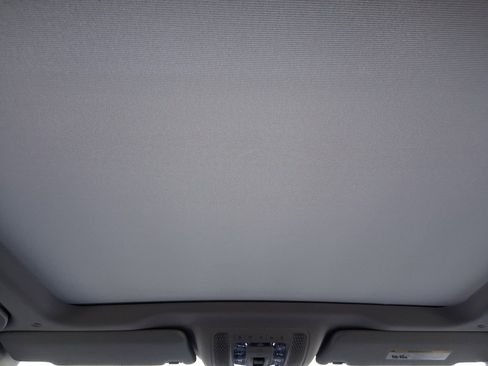 Used 2024 Mercedes-Benz GLE 350 4MATIC image 15