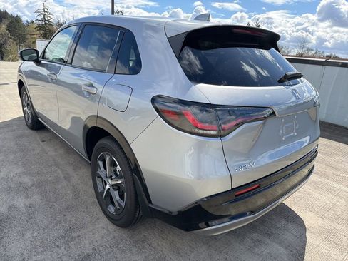 Used 2025 Honda HR-V EX-L image 6