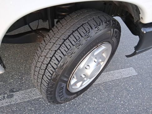 Used 2013 Ford E-150 and Econoline 150 image 20