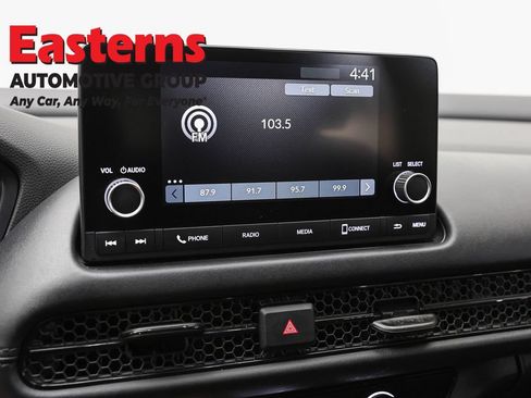 Used 2025 Honda HR-V LX image 18