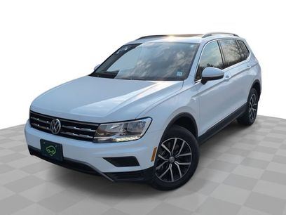 Used 2021 Volkswagen Tiguan SE w/ Panoramic Sunroof Package