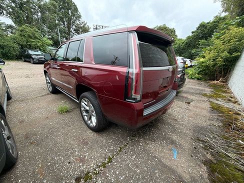 Used 2017 Cadillac Escalade Premium Luxury AWD/4WD image 8