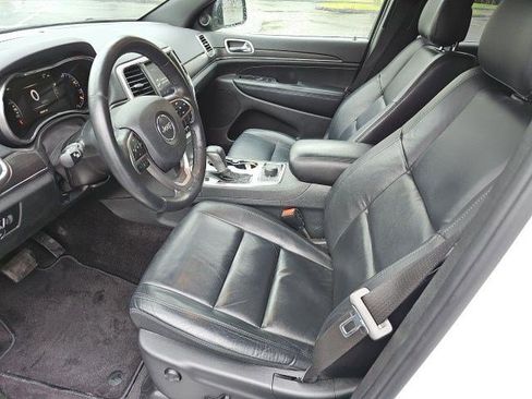 Used 2018 Jeep Grand Cherokee Limited w/ Trailer Tow Group IV image 19