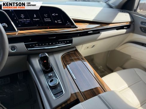 Used 2024 Cadillac Escalade Sport Platinum w/ LPO, ONYX Package image 29