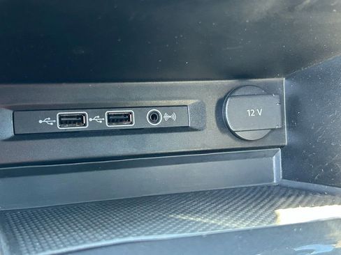 Used 2019 Volkswagen Tiguan SEL R-Line image 35