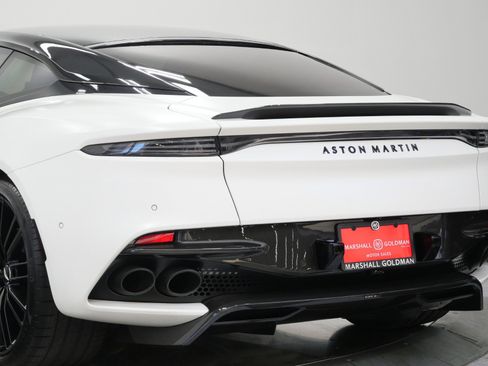 Used 2020 Aston Martin DBS Superleggera RWD image 39