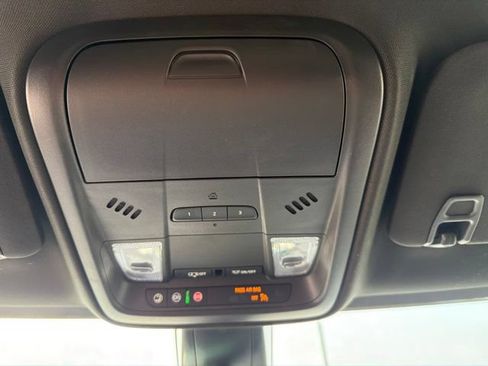Used 2024 Cadillac XT5 Luxury w/ LPO, Floor Liner Package AWD/4WD image 23