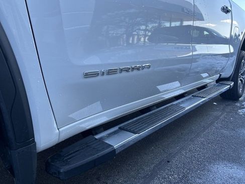 Used 2022 GMC Sierra 1500 SLT w/ SLT Convenience Package image 9