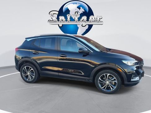 Used 2022 Buick Encore GX Select image 2