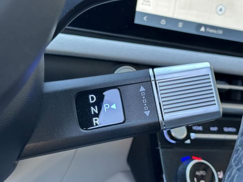 Certified 2025 Hyundai Tucson Limited image 22