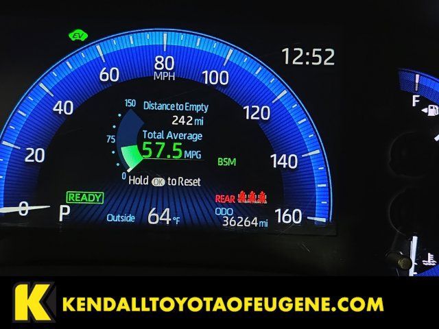 Used 2022 Toyota Corolla LE FWD image 17