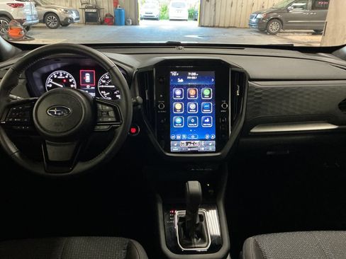 Certified 2025 Subaru Forester Premium AWD/4WD image 19