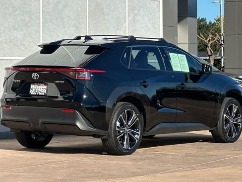 Used 2024 Toyota bZ4X Limited image 4