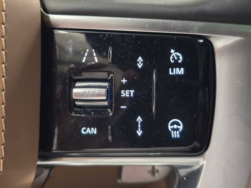 Used 2023 Land Rover Range Rover SE AWD/4WD image 35