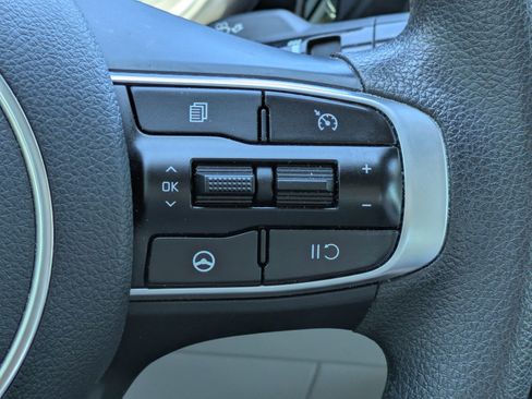 Certified 2022 Kia K5 LXS FWD image 18