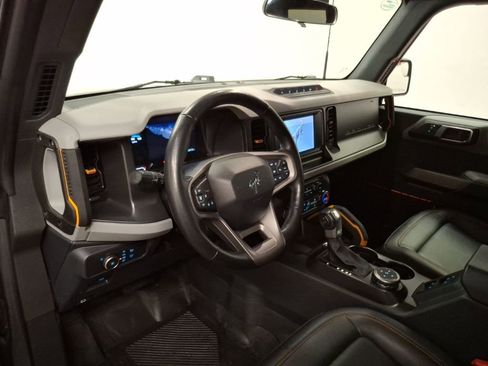 Used 2022 Ford Bronco Badlands w/ Sasquatch Package image 17