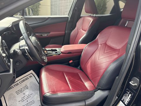 Used 2024 Lexus NX 450h+ AWD w/ Luxury Package image 16