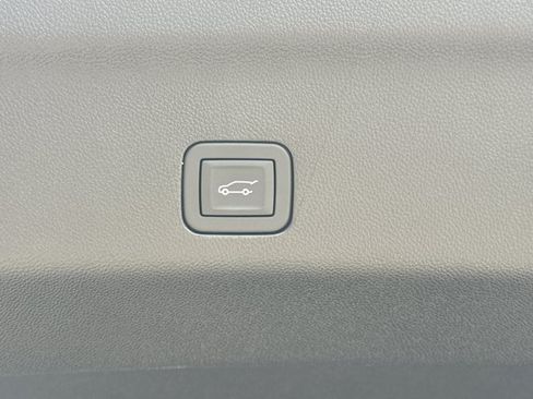 Used 2026 GMC Yukon XL Denali Ultimate AWD/4WD image 14