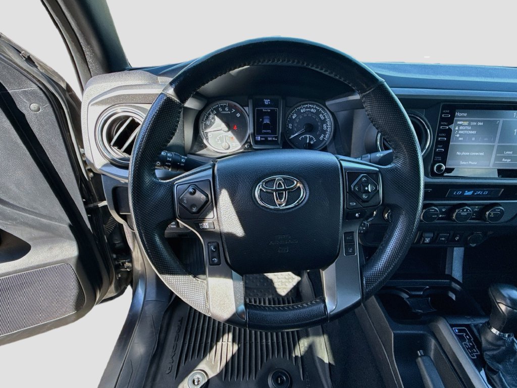 Used 2021 Toyota Tacoma TRD Off-Road AWD/4WD image 11