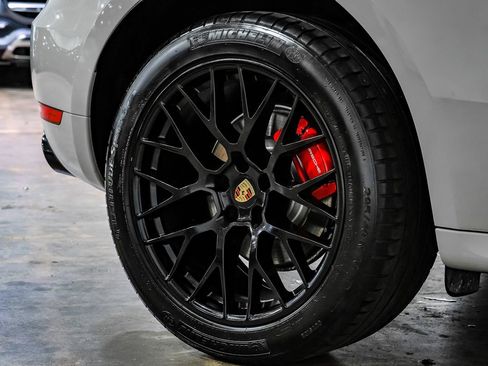 Used 2021 Porsche Macan GTS AWD/4WD image 48