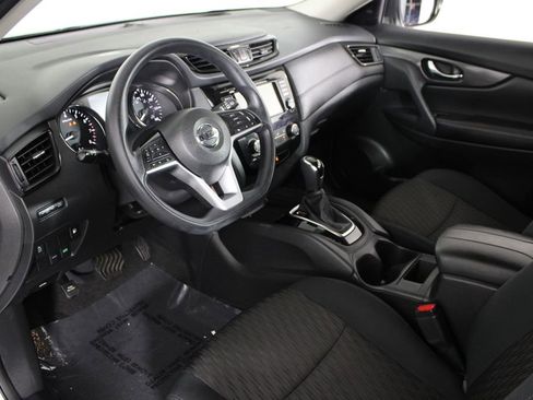 Certified 2018 Nissan Rogue S image 17