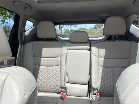 Used 2019 Nissan Murano Platinum w/ Cargo Package image 32