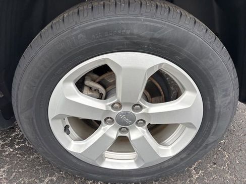 Used 2018 Jeep Compass Latitude w/ Popular Equipment Group image 26