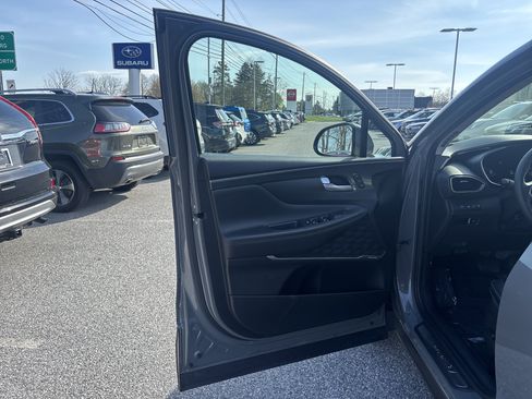 Used 2023 Hyundai Santa Fe Limited image 21