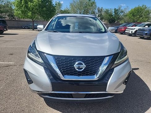 Used 2019 Nissan Murano SV w/ Premium Package AWD/4WD image 2