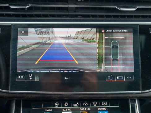 Used 2020 Audi Q7 3.0T Prestige w/ Prestige Package image 16