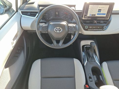 Certified 2025 Toyota Corolla LE image 11