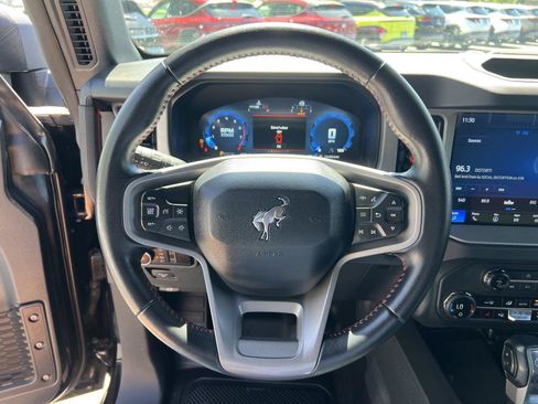 Used 2025 Ford Bronco Big Bend w/ Black Diamond Package AWD/4WD image 34