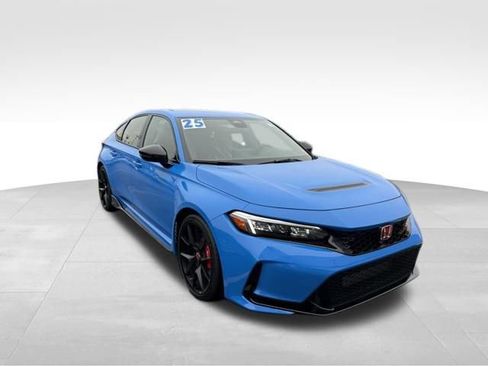 Used 2025 Honda Civic Type R image 3
