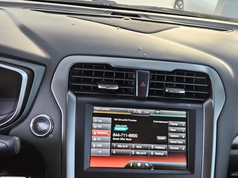 Used 2014 Ford Fusion Titanium FWD image 10