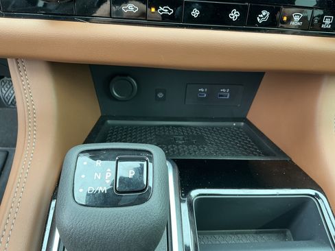 Certified 2025 Nissan Pathfinder Platinum w/ Cargo Package image 20