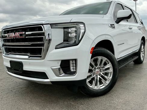 Used 2023 GMC Yukon SLT AWD/4WD image 3