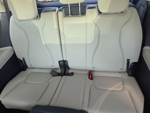 New 2026 Kia Carnival SX FWD image 18
