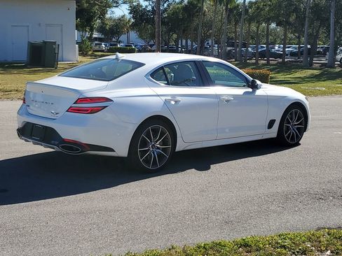 Used 2025 Genesis G70 2.5T image 3