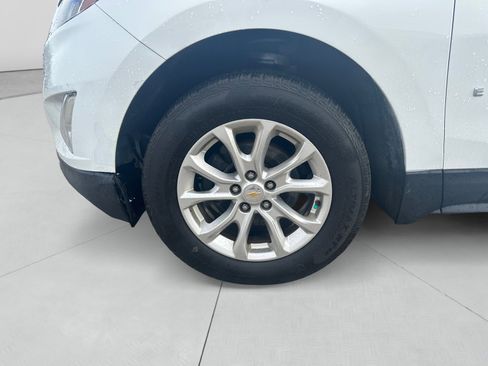 Used 2018 Chevrolet Equinox LT image 14