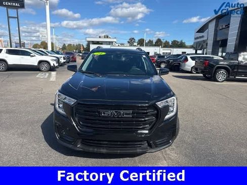 Certified 2024 GMC Terrain SLE w/ Driver Convenience Package image 2
