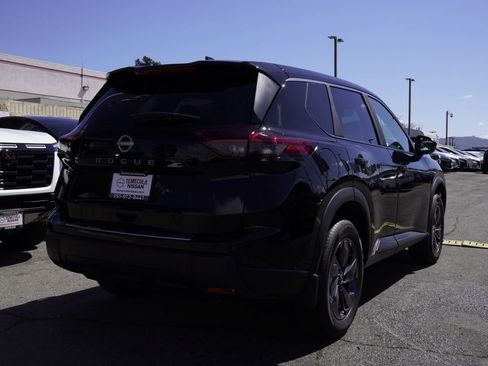 New 2026 Nissan Rogue SV image 4
