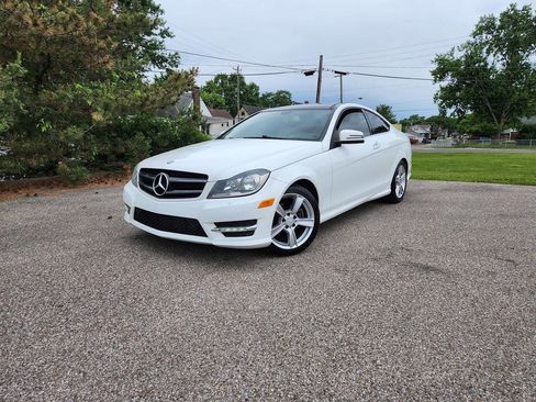 Used 2014 Mercedes-Benz C 250 Coupe image 3