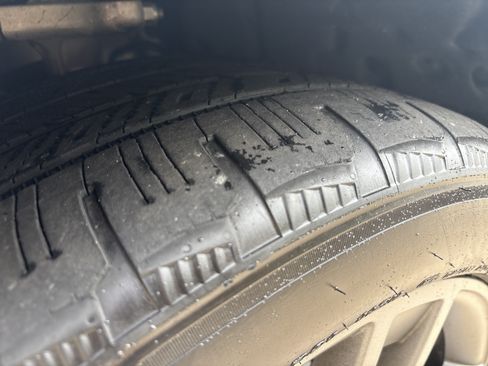 Used 2024 Porsche Cayenne S AWD/4WD image 12