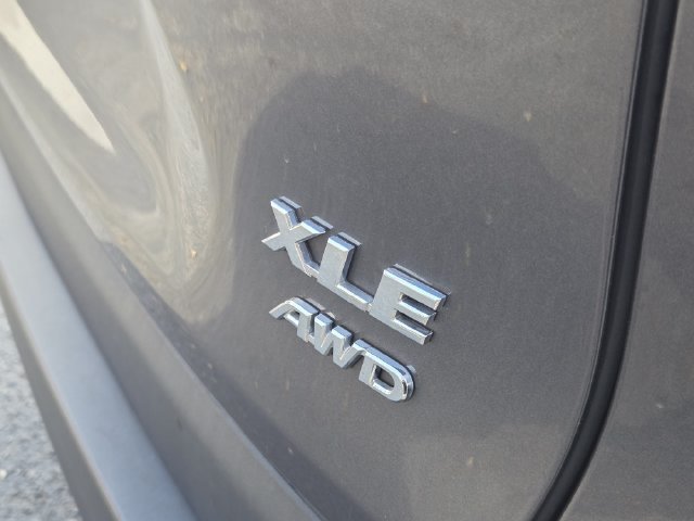 Used 2024 Toyota RAV4 XLE AWD/4WD image 6